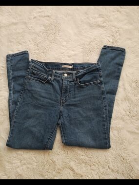 Levi's Dark Blue Skinny Jeans